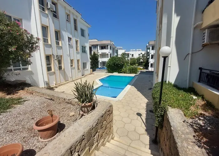 Alsancak Girne North Cyprus Apartment Hirka